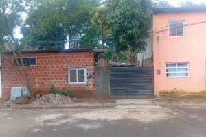 A&C Aberturas de Aluminio-Vidrieria-Soluciones de herrería en general.