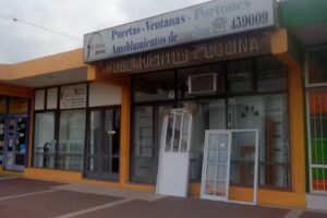 Aberturas el Portal Madera-chapa-aluminio