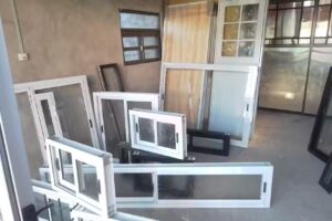 ABERTURAS LOS TRES HERMANOS