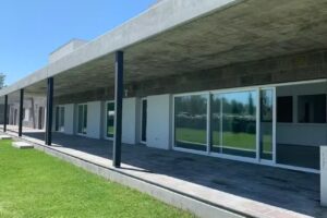 AD ABERTURAS PVC Y ALUMINIO