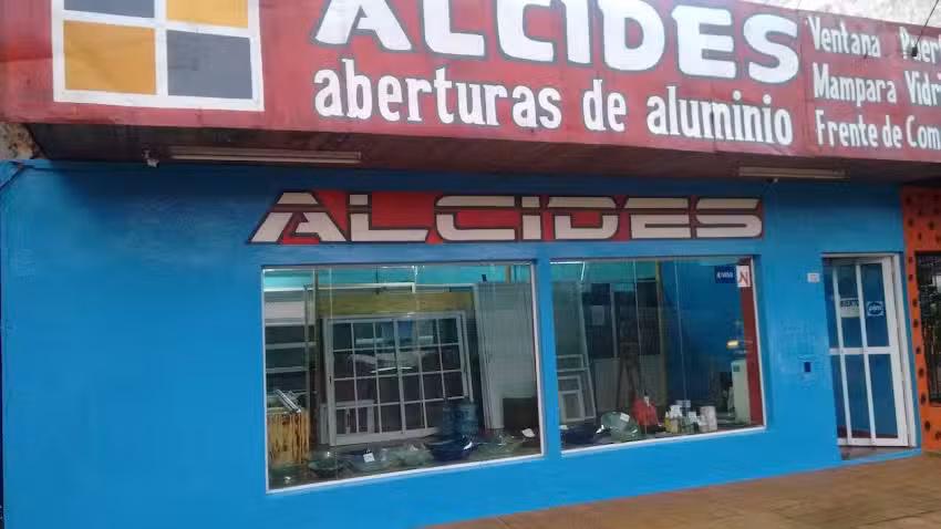 Alcides fabrica de aberturas de aluminio y vidrios