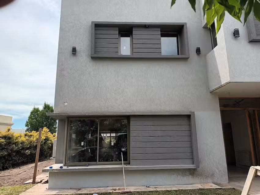 Aluarte ventana moreno