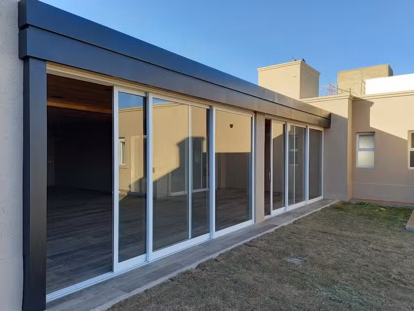 Alumens Fábrica de aberturas de PVC y Aluminio