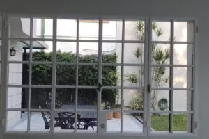 Atelier C y R Burletes para Puertas y Ventanas