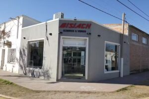 BISIACH ALUMINIOS Y VIDRIOS