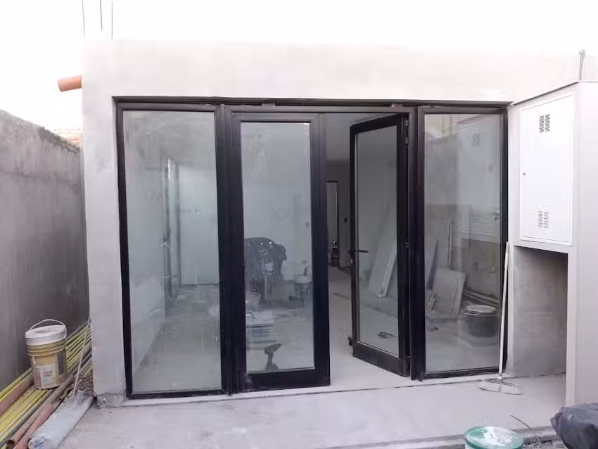 BLUO – Aberturas de Aluminio y Vidrios