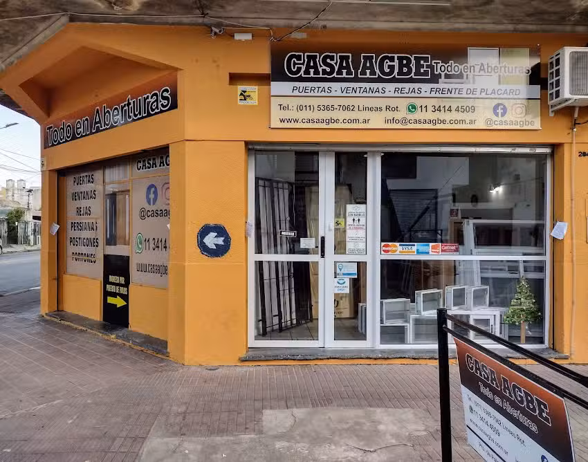 CASA AGBE – Aberturas