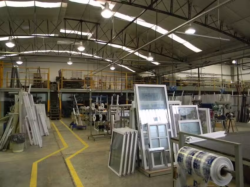 CDA Carpintería de Aluminio Doble A SA