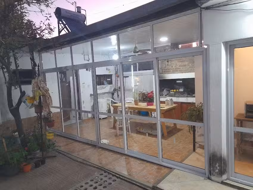 Cerrajeria Y aberturas aluminio DORADO