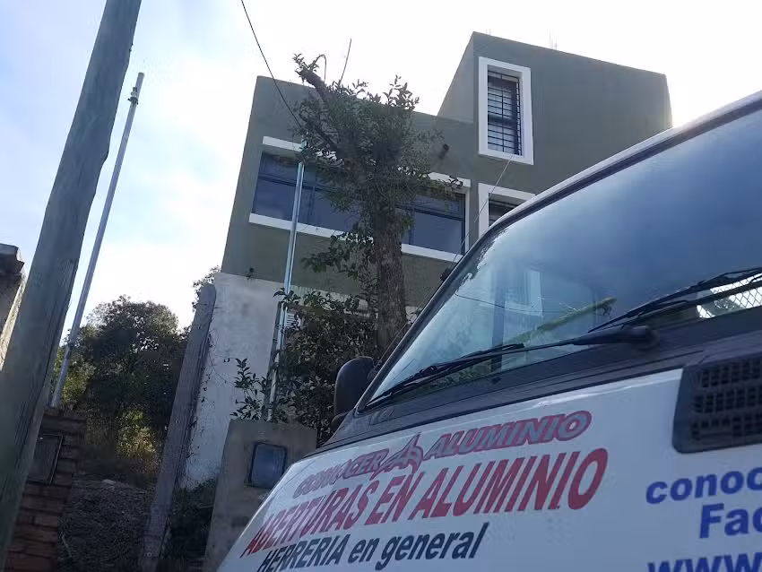 Conocer Aluminio aberturas / herrería