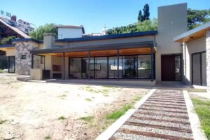 Cumbre Aberturas de Aluminio y PVC