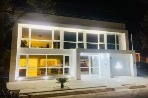 DEL CENTRO ABERTURAS Fábrica de PVC y Aluminio.