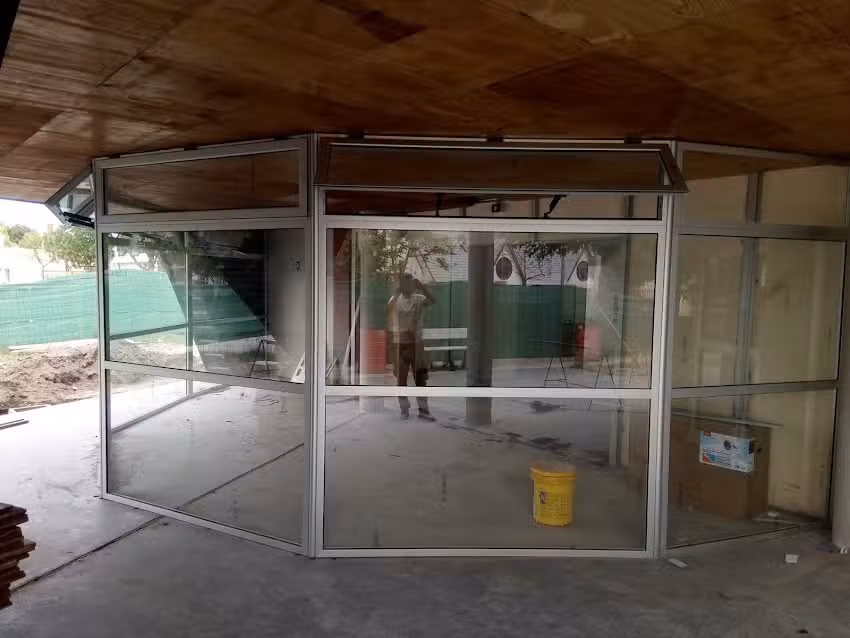 DV Aberturas de Aluminio, vidriería