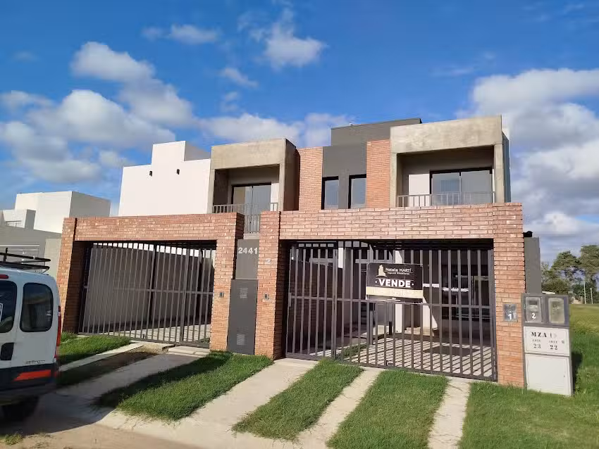 Fábrica y Reparaciones de aberturas de aluminio”fabricación a medida” (OLUM OESTE)