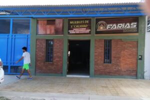 Farias hnos Muebles y Aberturas de Algarrobo