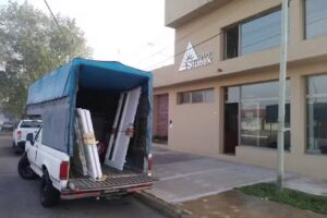 GRUPO STUNEK ABERTURAS DE ALUMINIO Y VIDRIO