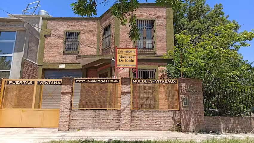 La Campana – aberturas de estilo