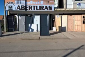 La Casa De Las Aberturas Dolores