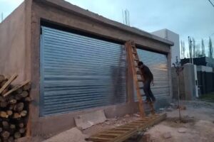 LA CASA DE LAS ABERTURAS PLOTTIER