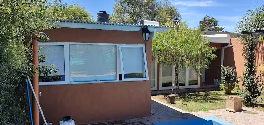 LF VIDRIOS Y ALUMINIOS