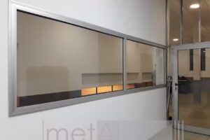 METAL Puertas & Ventanas