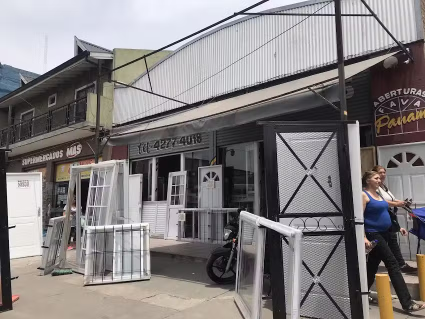 Panamfava Aberturas (Puertas, ventanas y vidrieria)