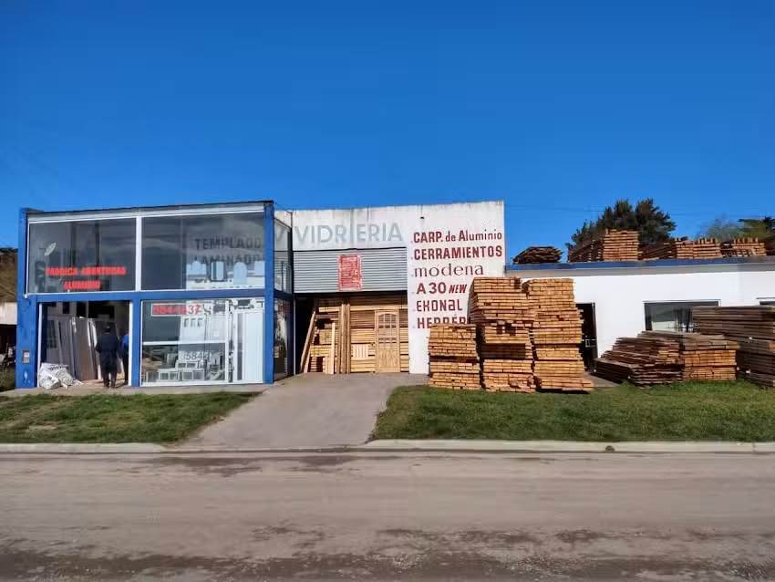 Parracone Vidrios maderas aluminio