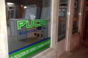 PUCHI ALUMINIO Y VIDRIOS