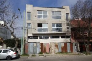 Xisko CARPINTERIA DE ALUMINIO VIDRIOS DBH